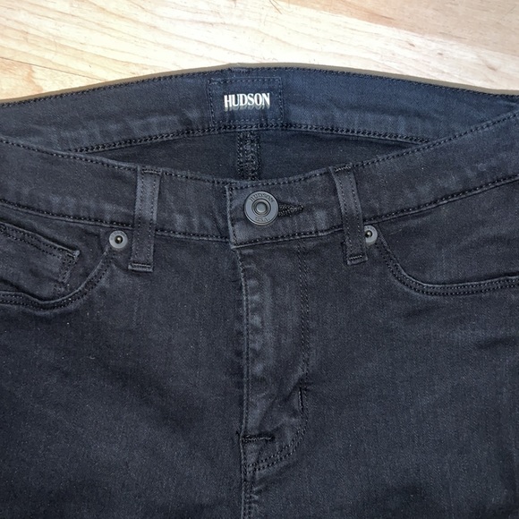 Black jeans with ripped knees - Picture 3 of 5